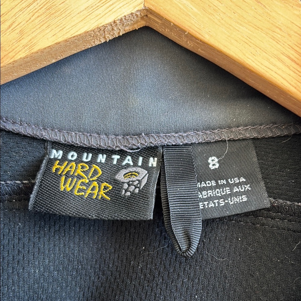 Mountain Hardwear Windproof Shell - image 2